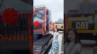 Doosan 225 Excavator, 23 Years Old, Only 289 Hours Of Operation. Do You Like It