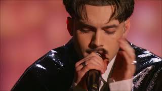RnBoi performe "MON BÉBÉ" et "ELLE VOULAIT" en live | LES FLAMMES 2026