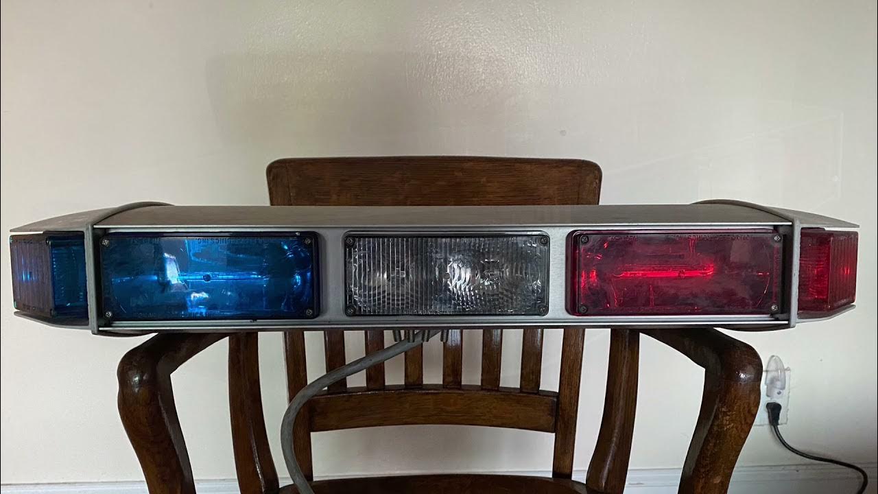 Tomar Heliobe Mini Strobe Lightbar - YouTube