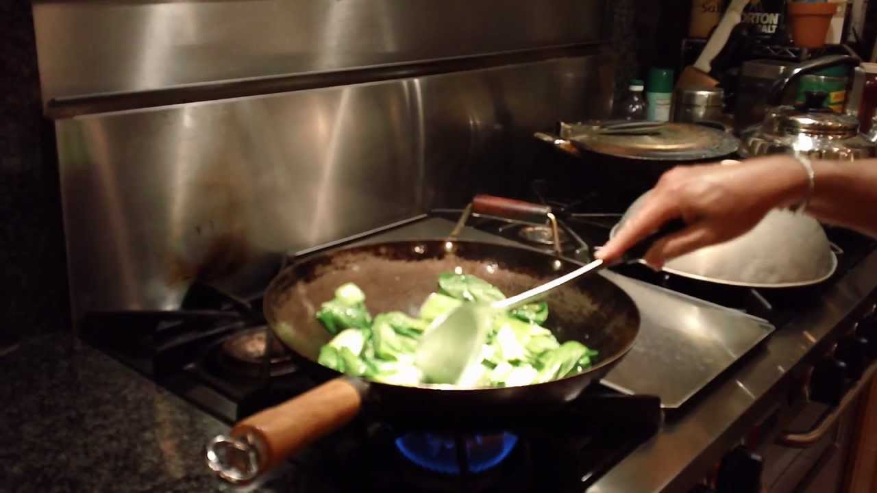 How to stir fry baby bok choy- chinese restaurant style - YouTube