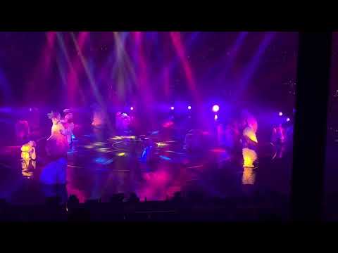走着睡 part #PrettyCrazy容祖儿演唱会#0807