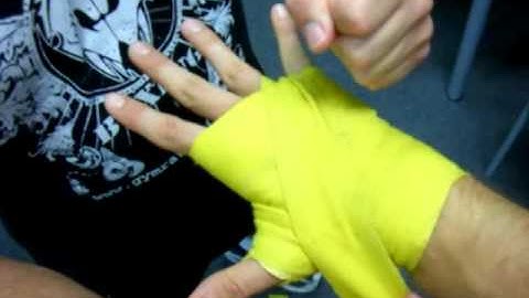 The BEST way to wrap your hands for Boxing/Kickboxing training and sparring