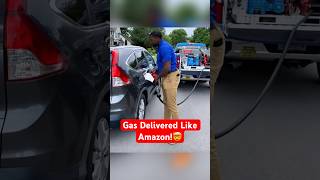 Download Lagu Deze vrachtwagen brengt benzine naar uw huis! MP3