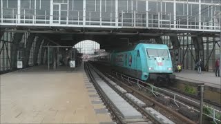 101-102-2 durchfährt Berlin-Alexanderplatz