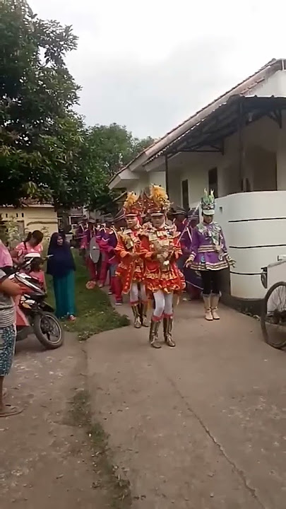 Happy Banget Goyang Nya 3 Mayoret Cantik Drumband AL JABAR || Sindang Laut || #shorts #viral #fyp
