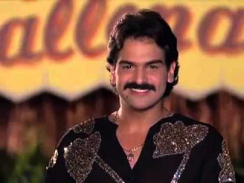 Alejandro Palacios is Rafael Orozco "The Idol"