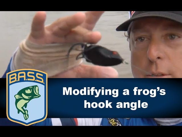 Modifying a frog's hook angle with Dean Rojas 