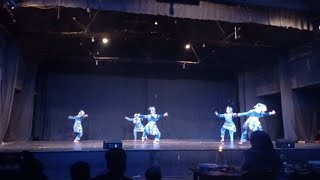 Tampilan Tarian Minang Sentak Ayun Babega II Penari Sanggar Alang Babega Kota Padang