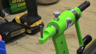 Tips for laying out bow strings, compressing the spring Ledbetter Archery