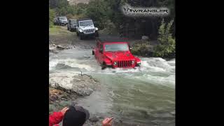2018 Wrangler JL Rubicon Crosses River in New Zealand