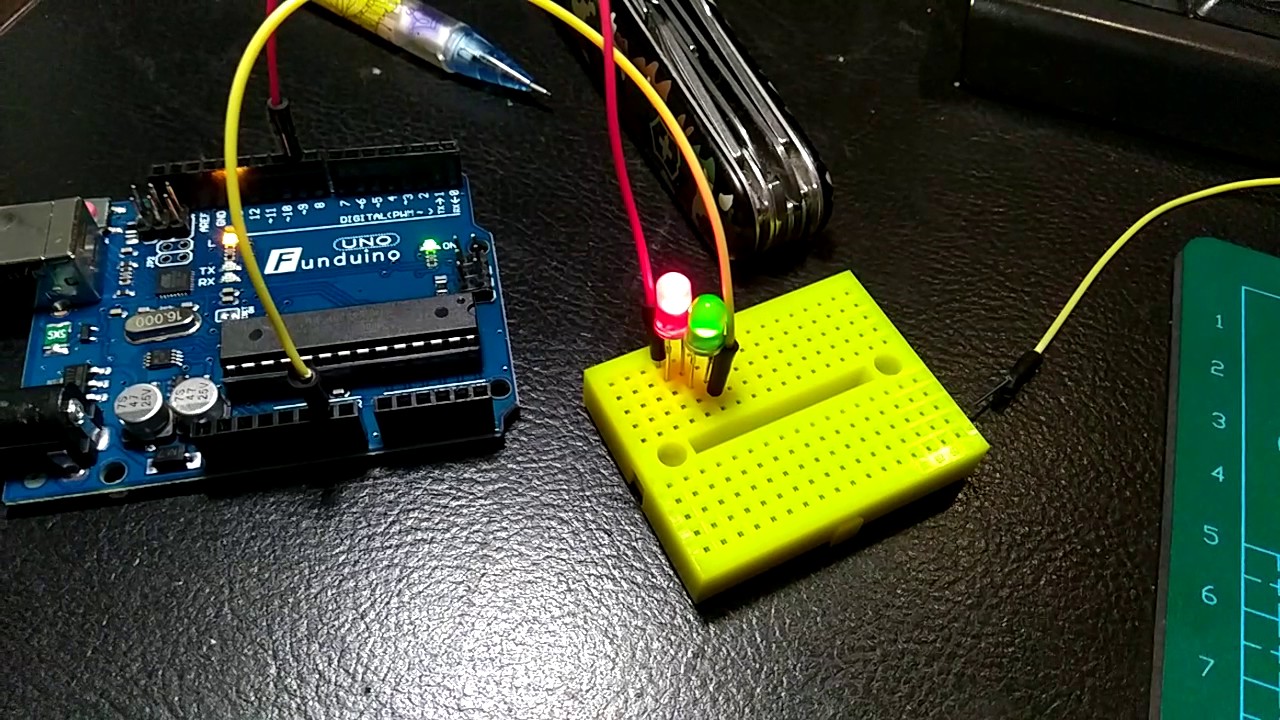 Fade_arduino - YouTube