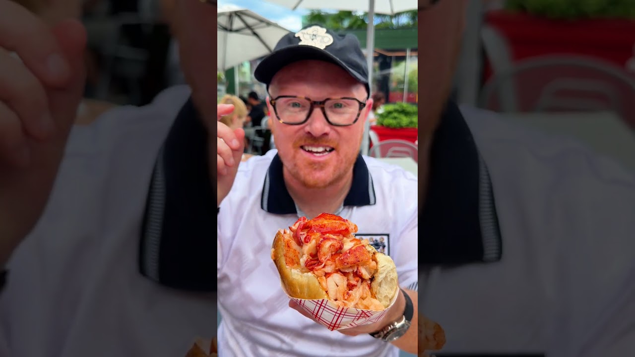 Trying Famous $40 Lobster Roll in Boston #usafood #boston #lobster #bostonfood
