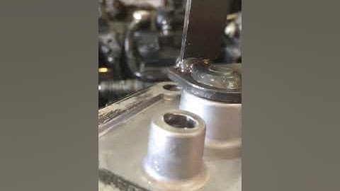 John Deere 2305 3 point hitch control repair