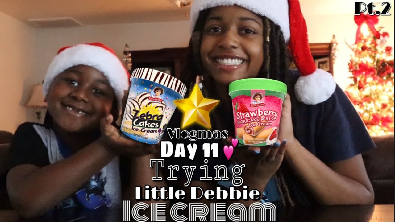 Vlogmas Day 11 l Tasting Little Debbie’s Zebra Cakes & Strawberry Short