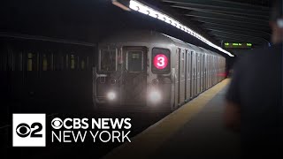 Subway rider stabbed in back on Brooklyn train