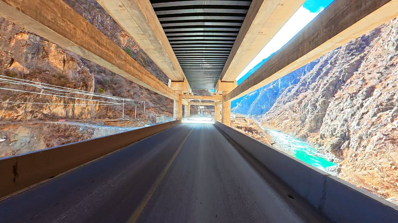 Живописная китайская автомагистраль | От озер-сестер до Батанга | Перепад высот почти 2000 метров