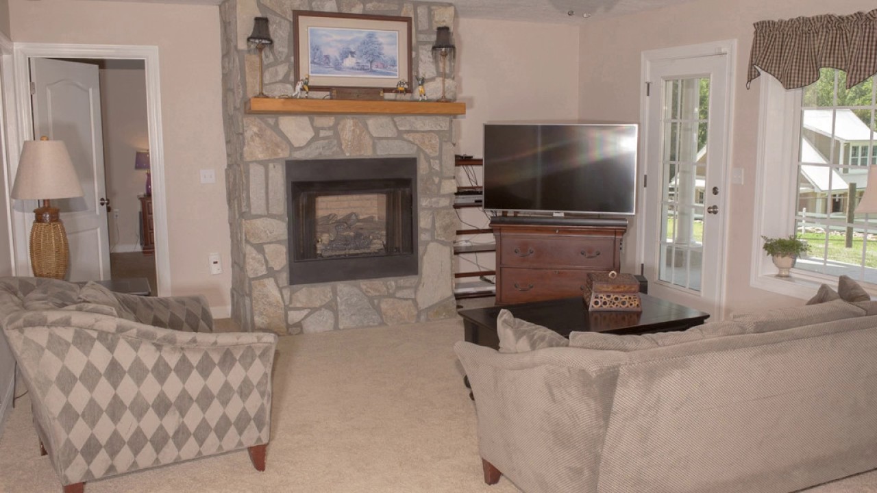 Clyde Home - 17  Rolling Meadow Lane Clyde 28721