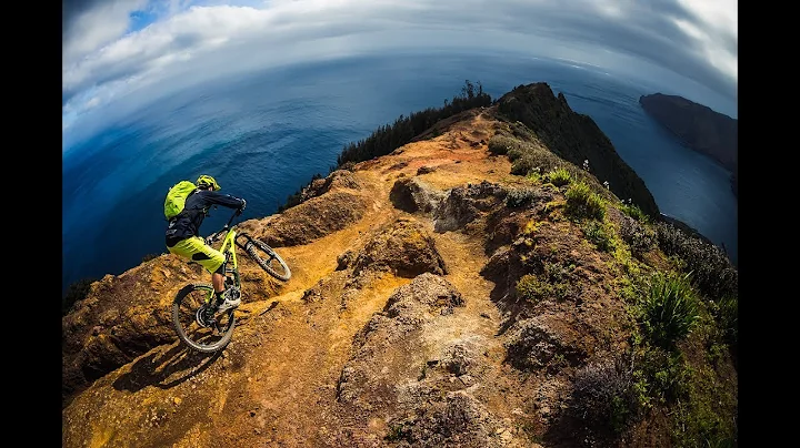 Jerome Clementz // The Next Chapter - Robinson Cru...