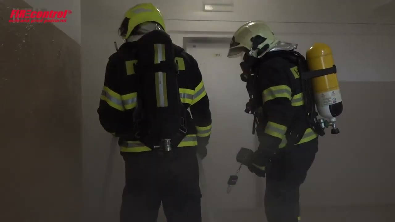 Požiarne cvičenie so zadymením priestoru. V spolupráci s hasičským zborom Trnava.