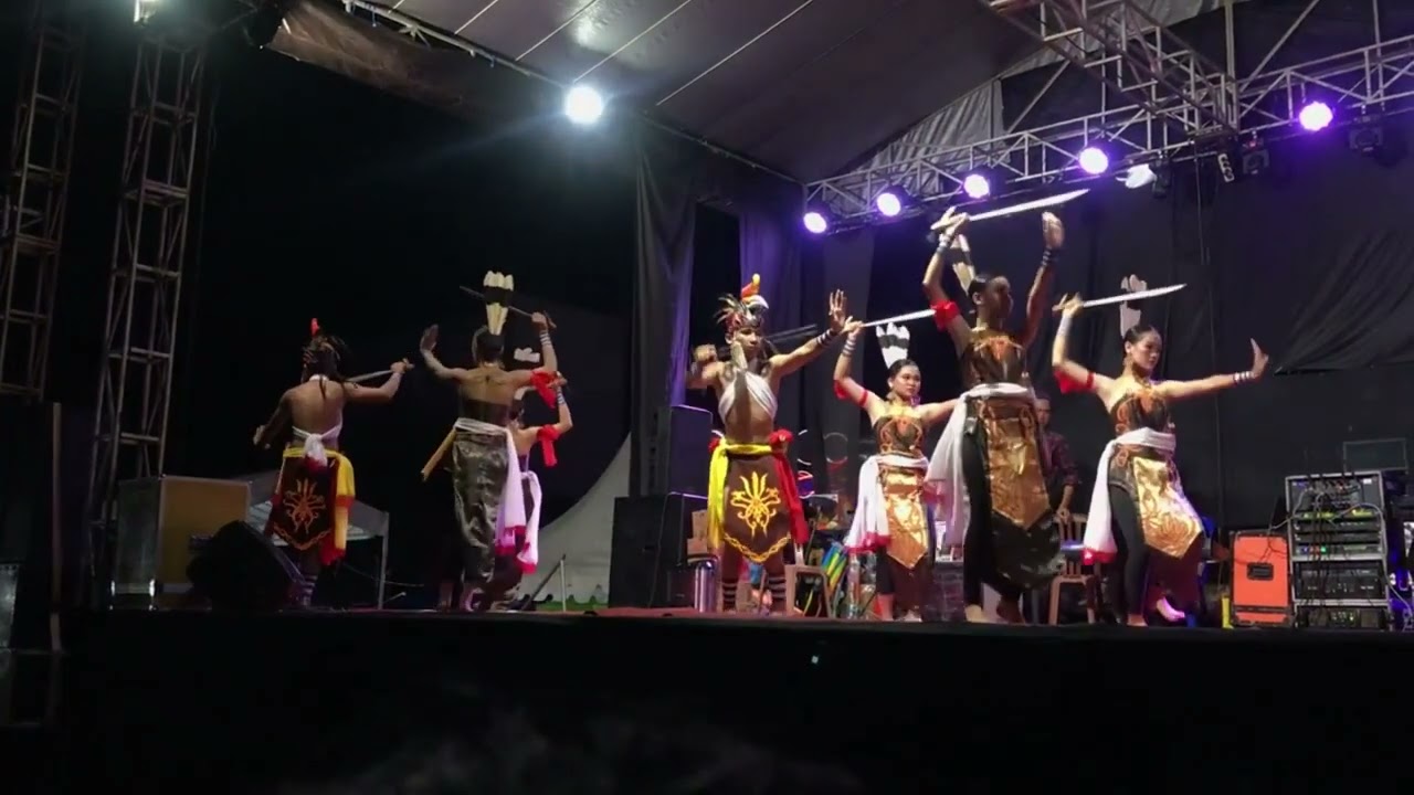 Tari Mandau Oleh SMAN 1 Katingan Tengah