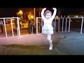 MINHA PRINCESINHA IMITANDO BAILARINA. LINDA. O TIO TE AMA...