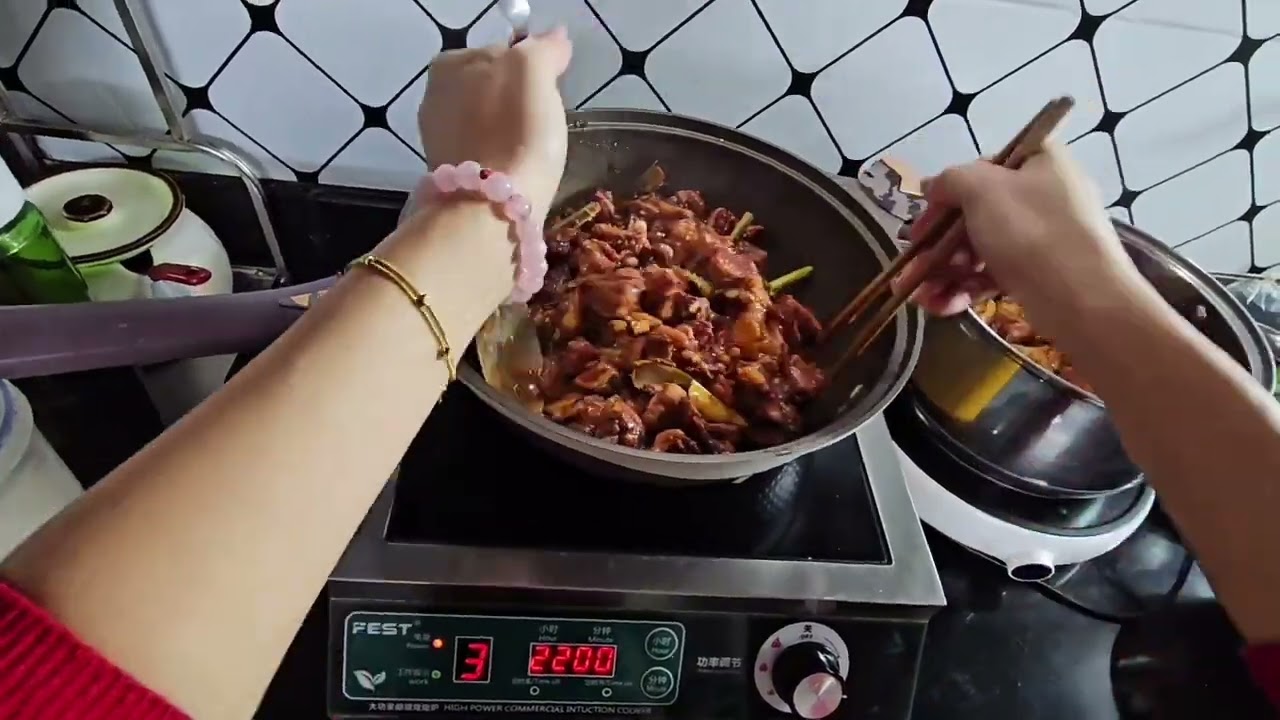 Bò kho gừng sả tốn cơm ngày lạnh 