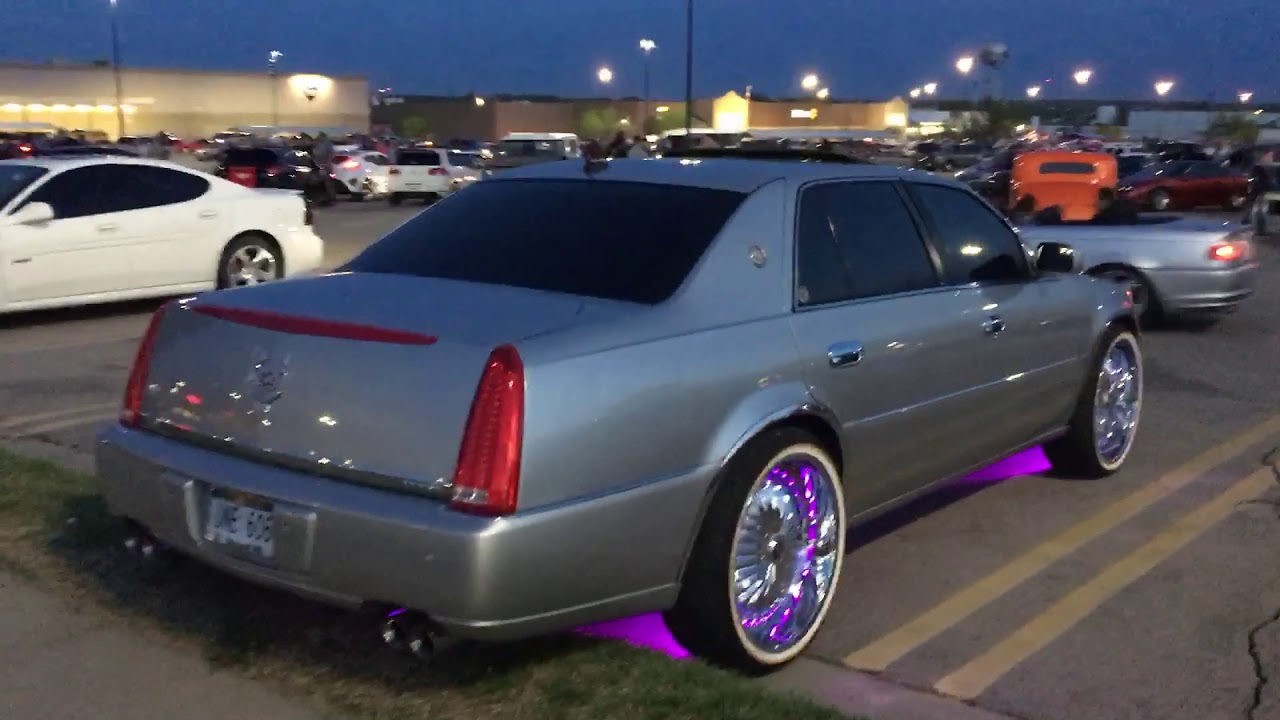 Cadillac DTS wheel lights with vogues - YouTube