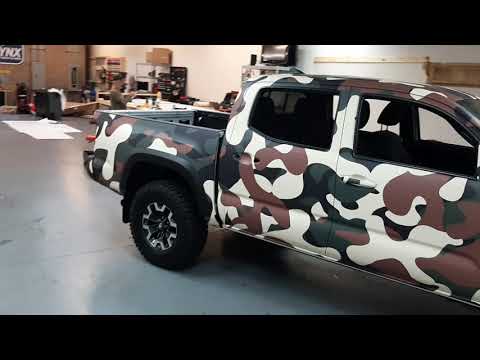 Camo Louis Vuitton Land Rover Wrap : r/Shitty_Car_Mods