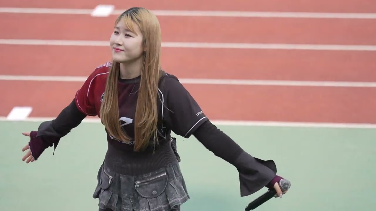 Jリーグ、  FC岐阜 対 ACパルセイロ　  Little Glee Monster  で「 For Decades」！！