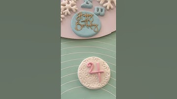 Fondant toppers for cupcakes#fondant #fondantdecorations #cupcake