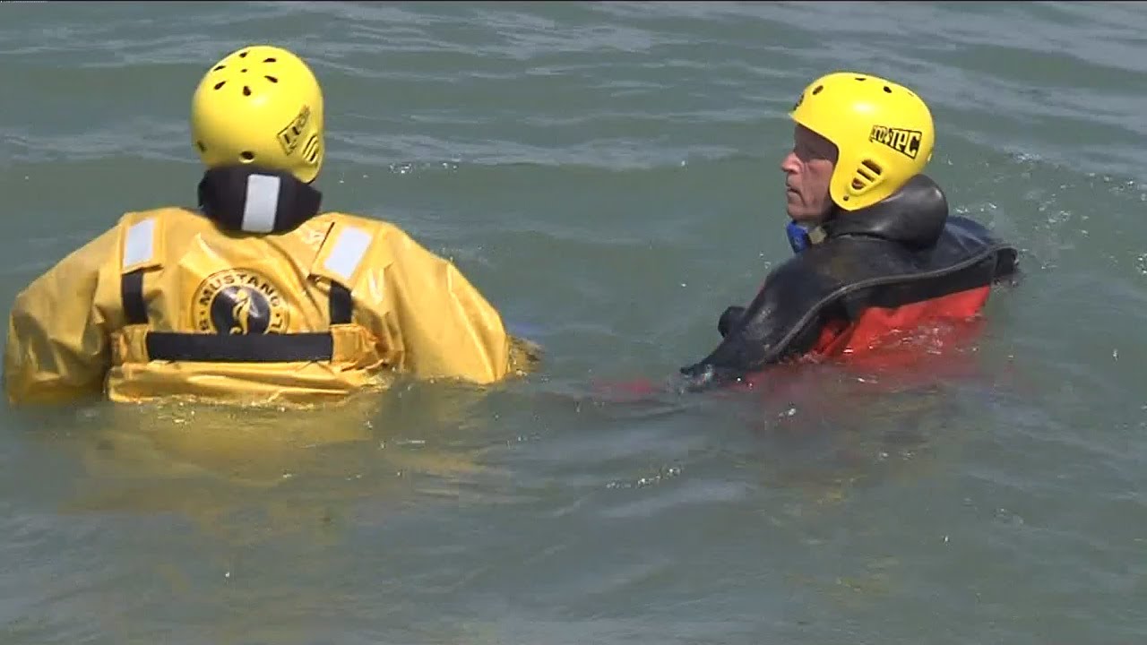 Recovery Effort Underway For Missing Teen In Lake Michigan - YouTube