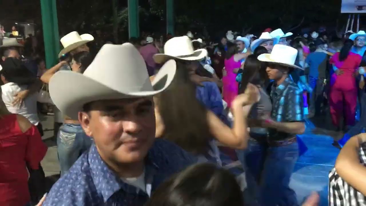 Ese botecito con grupo promesa en la ex hacienda part.121