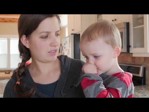 Video: How To Get Rid Of Snot In Children