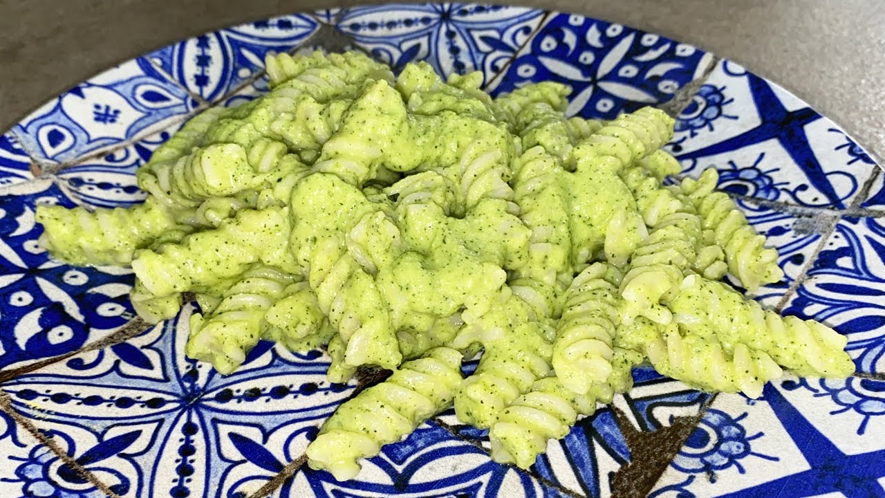 PASTA CON CREMA DI ZUCCHINE LIGHT