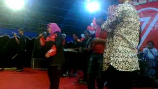 Lik Semi Sing A Song