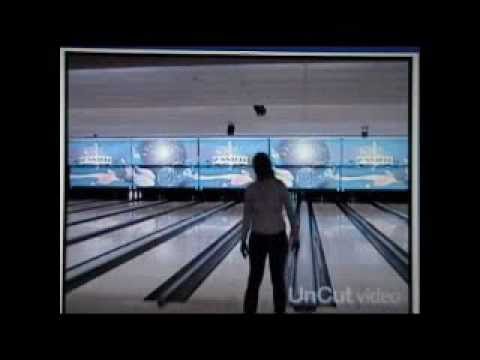 Backwards Bowler Unusual Bowling Style 278