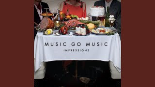 Vignette de la vidéo "Music Go Music - People All Over the World"