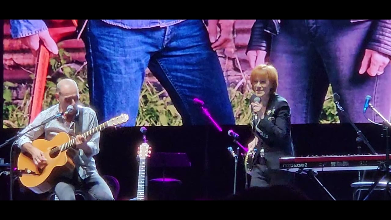 Kiki Dee and Carmelo Luggeri I got the music in me Live Birmingham 08.07.25