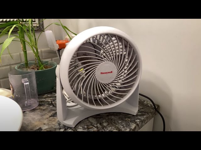 Honeywell HT-904 Tabletop Air-Circulator Fan White 11 inch 
