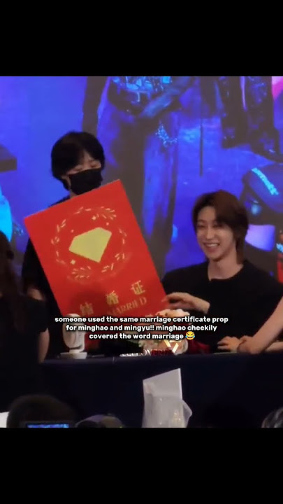 minghao keep covering the certificate meanwhile mingyu's highkey enjoying that 😭😂