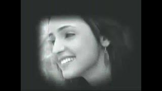 Sanaya Irani intro in left right left