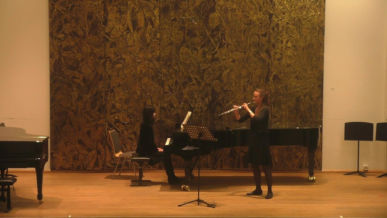 Bohuslav Martinu Oboe Concerto 2. Movement YouTube