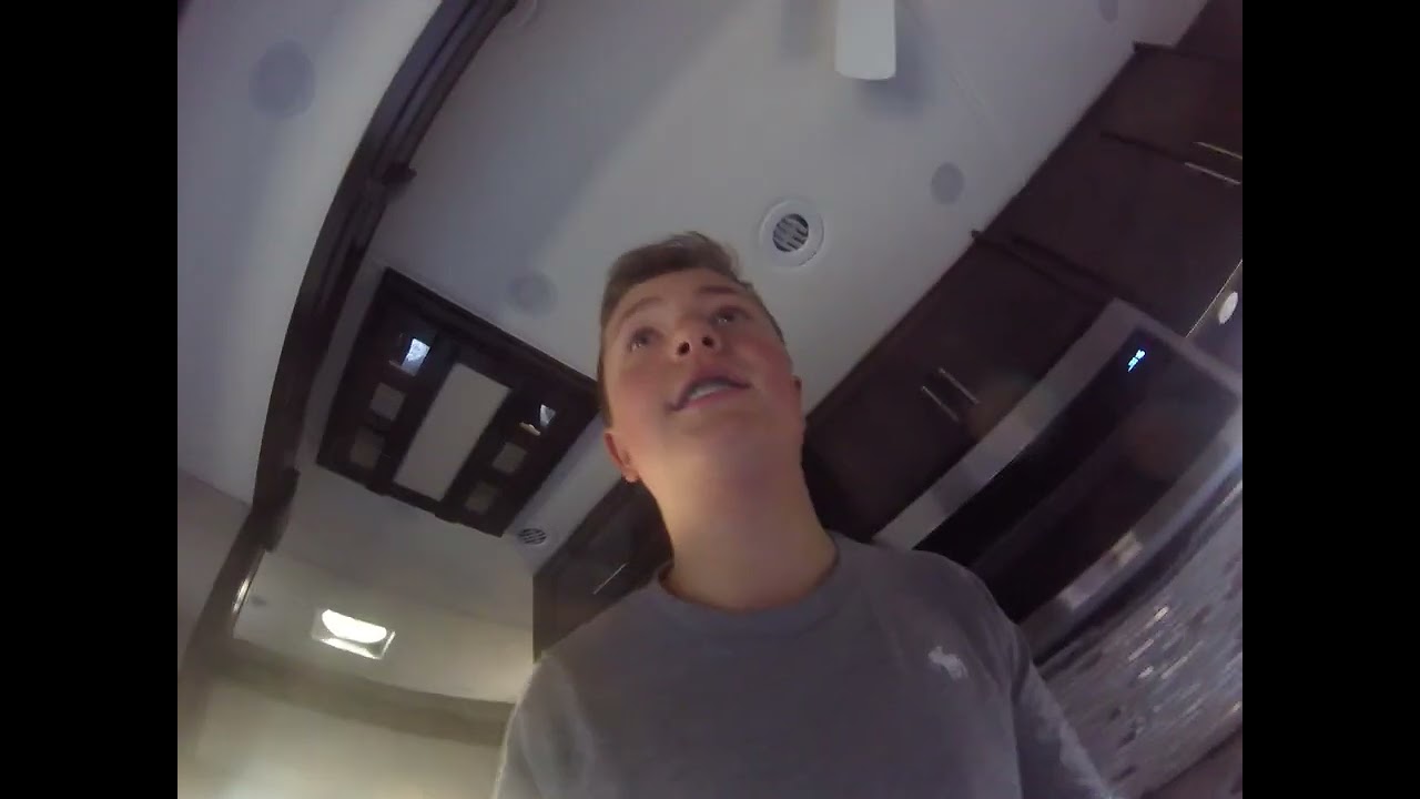 Late prodution 2023 renegade classic 45 CBF slides closed review.