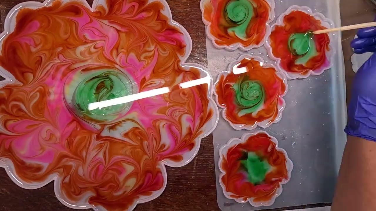 A GORGEOUS RESIN BLOOM HIBISCUS BOWL in memory of my mom for Mother’s Day
