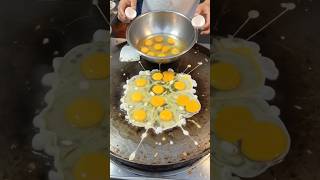 🤤20 egg omlette eating #StreetFood #StreetFoodLover #FoodPorn #Foodie #FoodGasm #StreetEats #Yummy