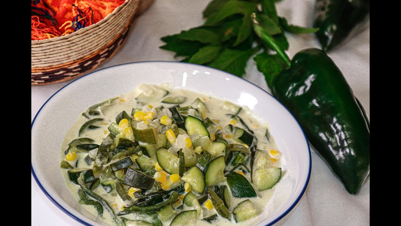 Calabacitas con Crema y Elote/Subtitles in English YouTube