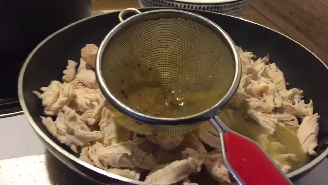 How to, making, cook, green sauce, chicken enchiladas, refried beans, opening can - YouTube