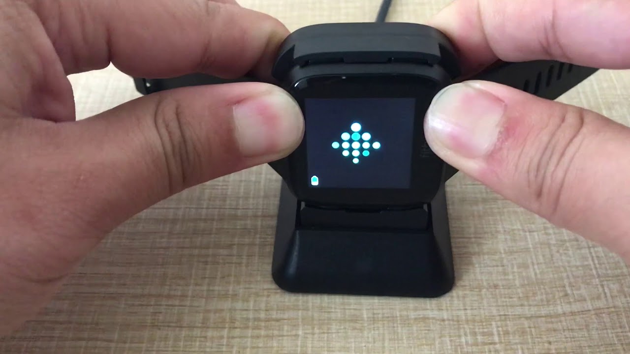 how to charge the fitbit versa