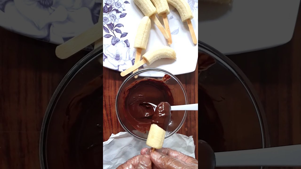 Chocolate Banana Pops 