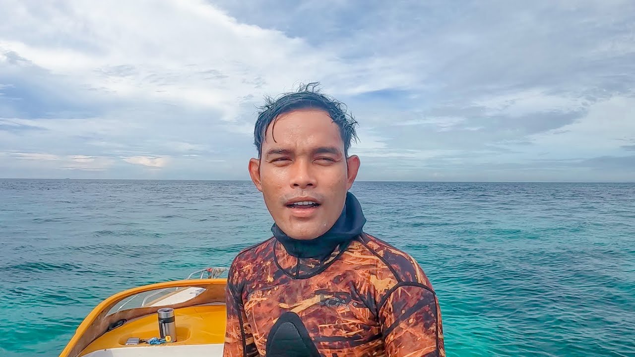 Catch and Cook Lobster. Spearfishing in Hard Tides Spearfishing